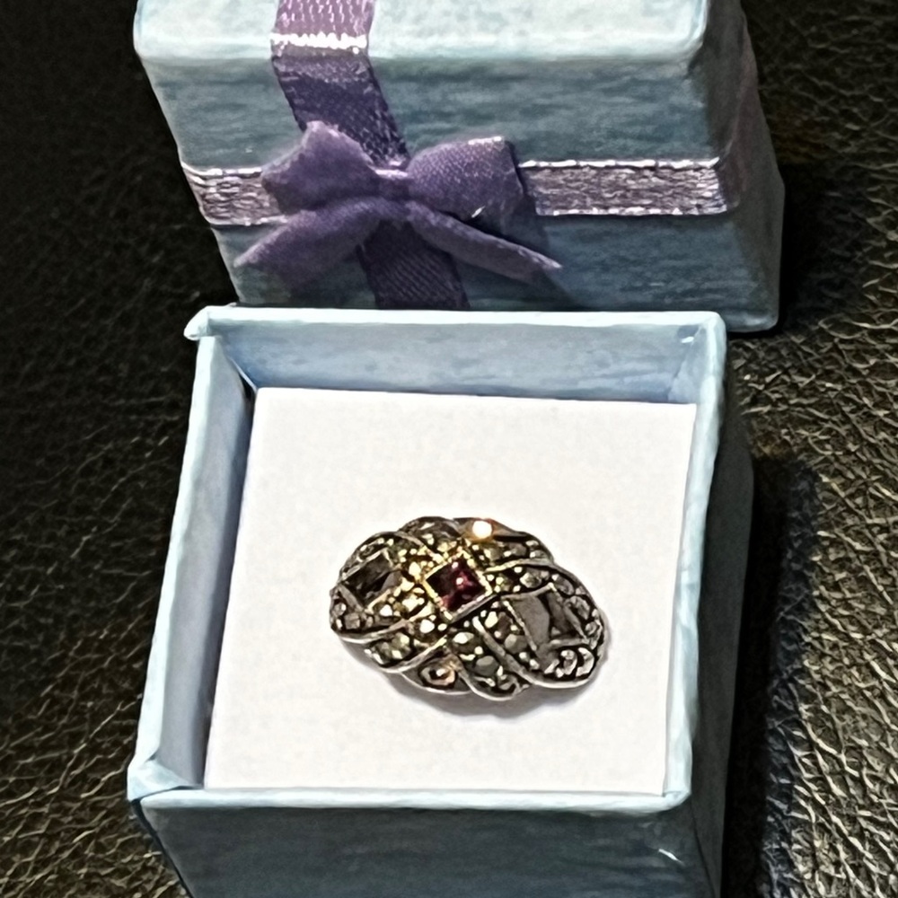 Avon Silver and Purple Cocktail Ring